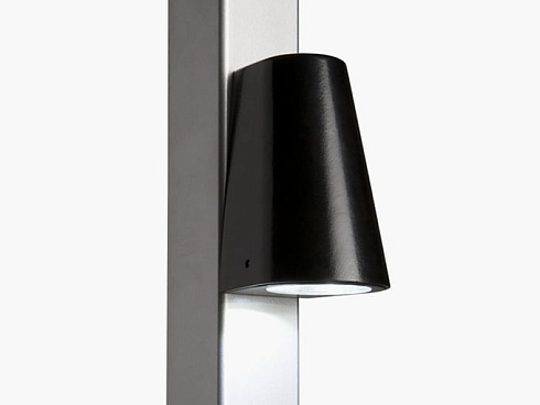 Заказать Элегантное LED-освещение Locinox (Бельгия) TRICONE для ворот, цвета zilver и 9005 (черный) в Саках